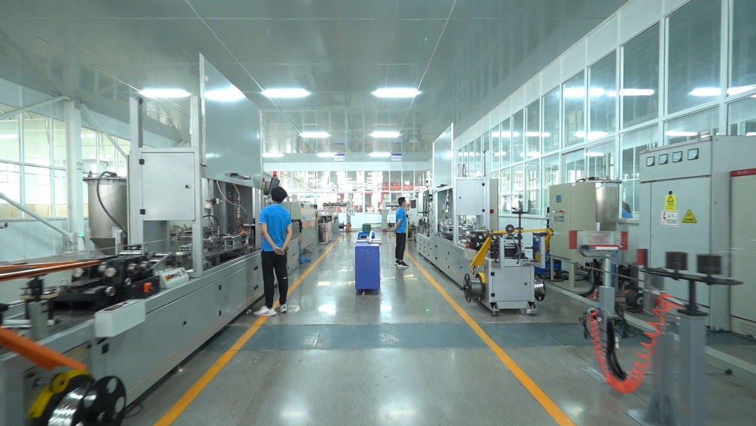 Shandong Yibo Optronics Technology Co., Ltd. خط إنتاج الشركة المصنعة